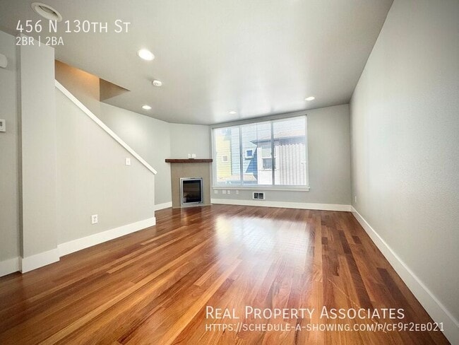 Foto del edificio - 456 N 130th St