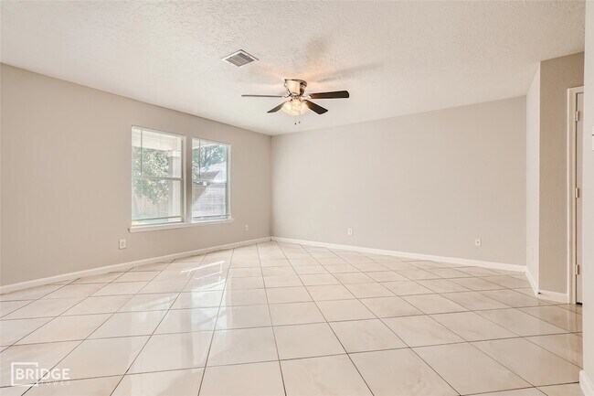 Foto del edificio - 514 Remington Glen Ct