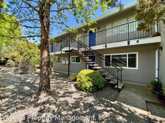 Building Photo - 2454 Old Sonoma Rd