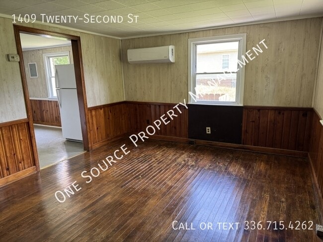 Building Photo - 1409 Twenty-Second St-