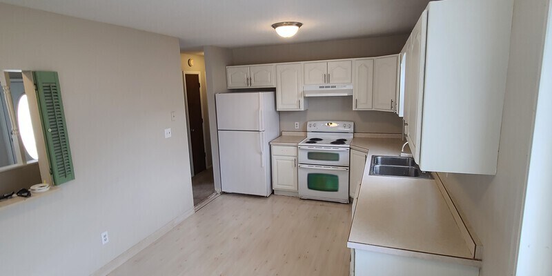 Primary Photo - Eastwood Estates 1