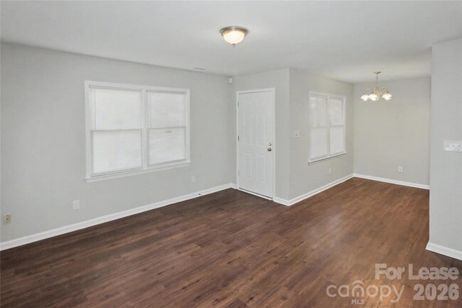 Building Photo - 1228 Pegram St