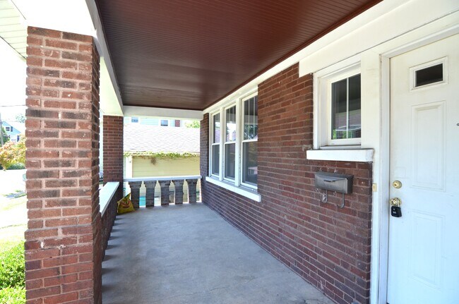Foto del edificio - 4109 Millsbrae Ave