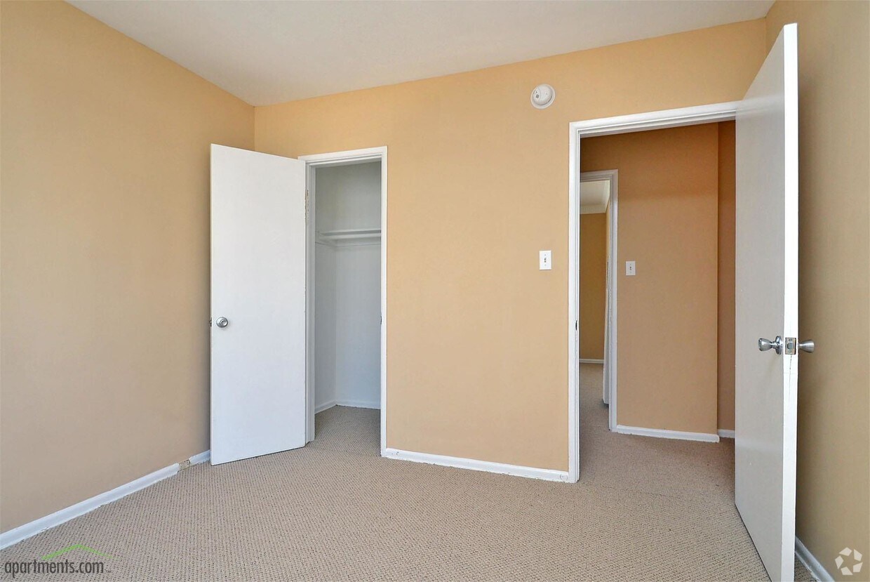 Santa Rosalia Apartment Homes Apartments in Los Angeles, CA