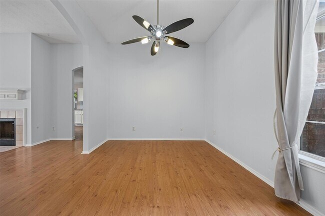 Foto del edificio - 11304 Avering Ln