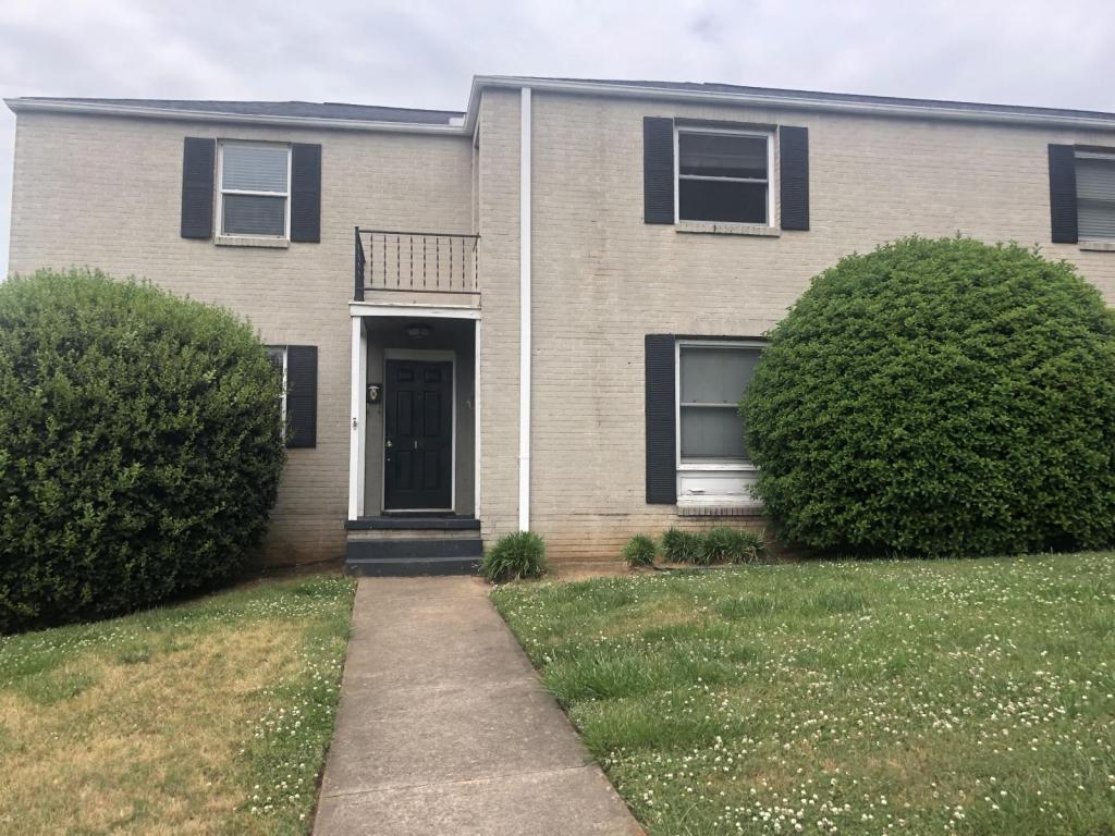 Primary Photo - 605 University Ridge Unit 1B