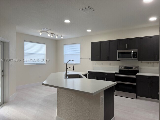 Building Photo - 23602 SW 115 Ct