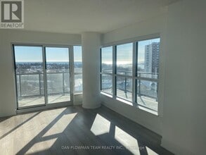 Building Photo - 1255 Bayly St