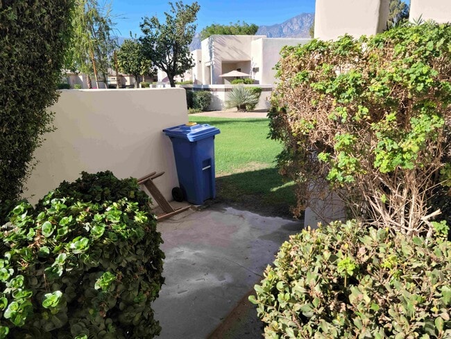 Foto del edificio - 67360 S Chimayo Dr