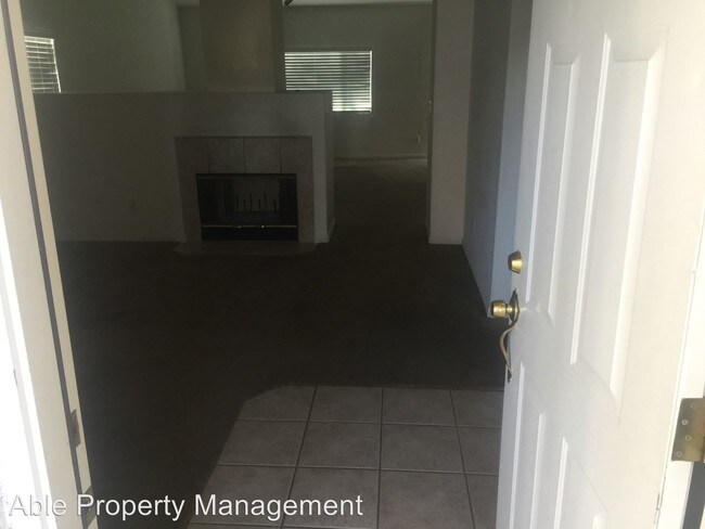 Building Photo - 4 br, 2 bath House - 6000 Lakewood Shore Dr.