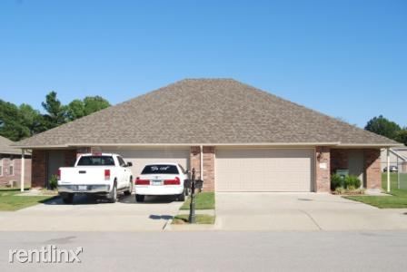 Primary Photo - 1605 N Evening Shade Dr