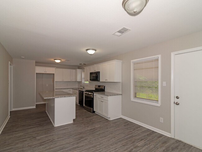 Foto del edificio - 4106 Covey Ln