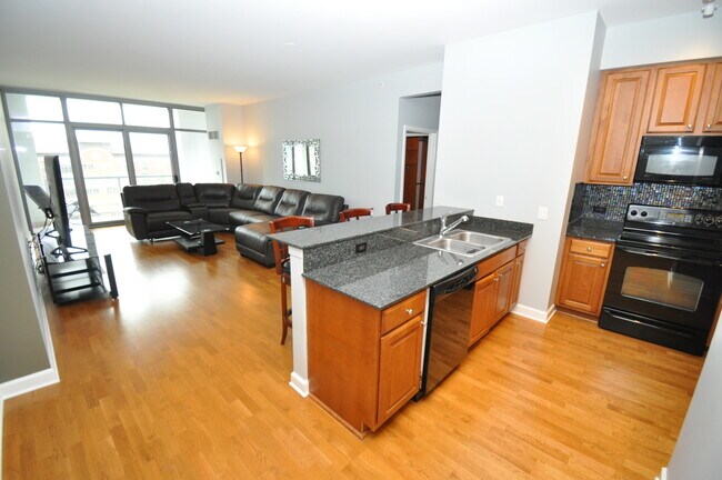 Foto del edificio - 1235 S Prairie Ave