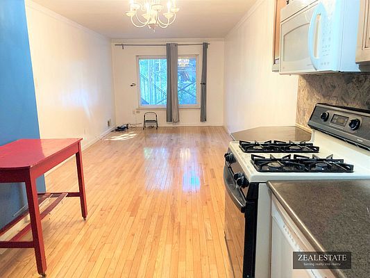 Foto del edificio - 354 Butler St
