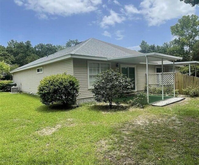 Foto del edificio - 8879 Shoal Creek Ct