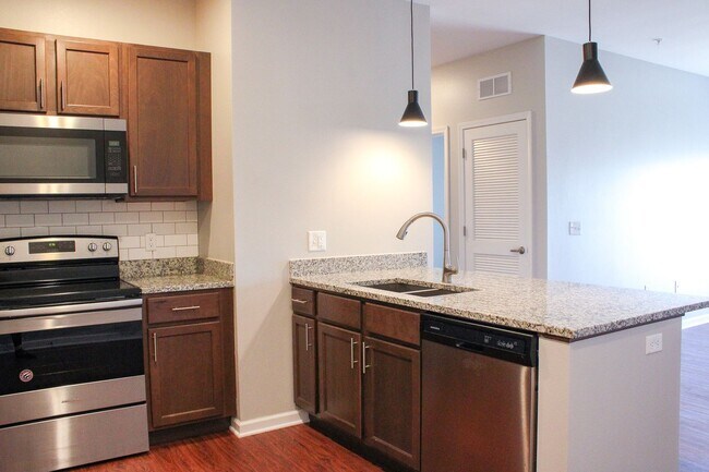 Foto del edificio - 3241 Redhawk St