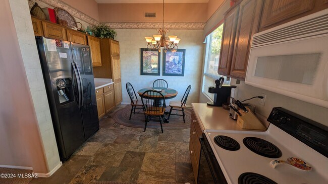 Foto del edificio - 64576 E Wind Ridge Cir