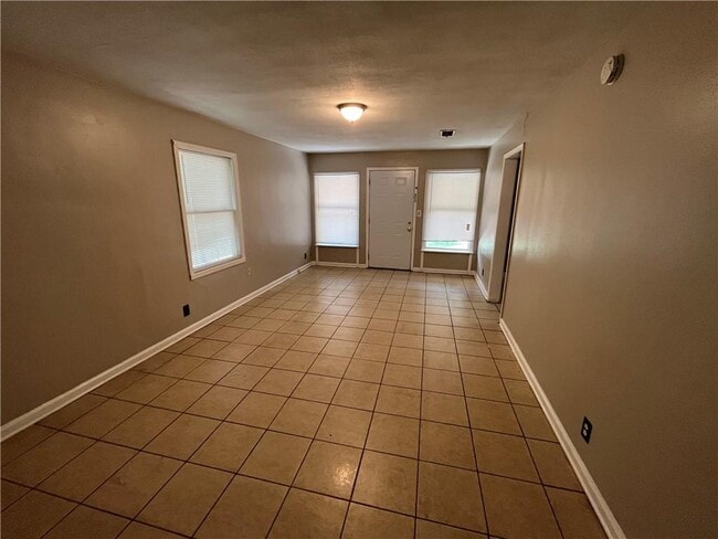 Building Photo - 2408 McVay Dr N