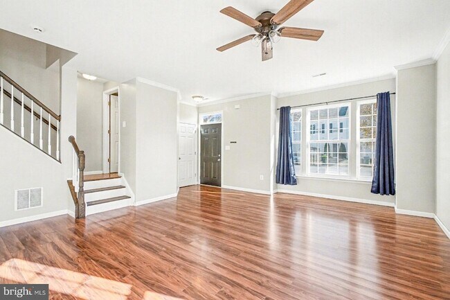 Foto del edificio - 5218 Drakes Ct