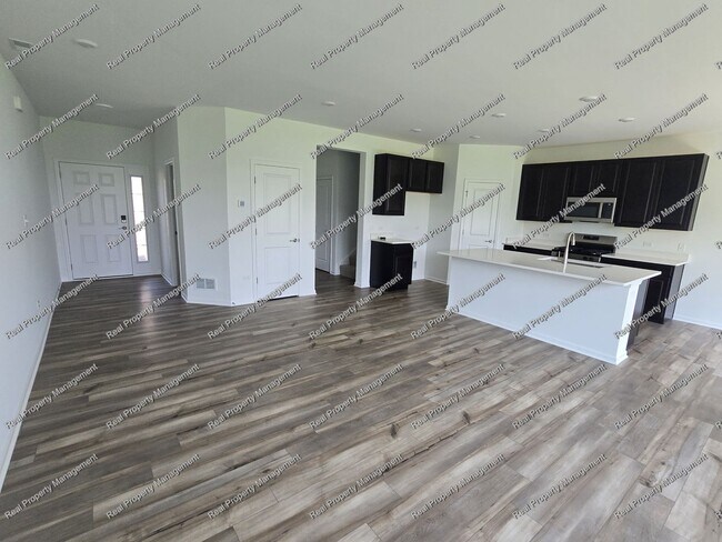 Foto del edificio - New Construction 3 Bedroom Townhome