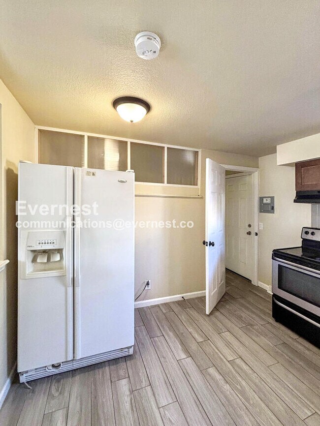 Foto del edificio - 1345 Xanadu St