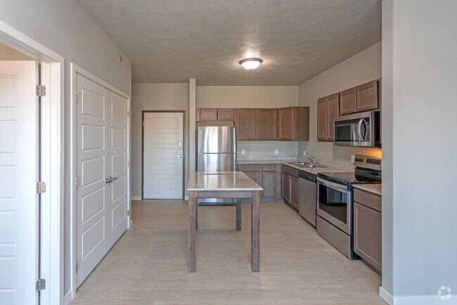 1HAB, 1BA - 620 ft² - The Oaks I & II