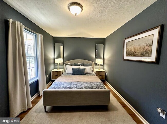 Foto del edificio - 411 Whiskey Still Rd