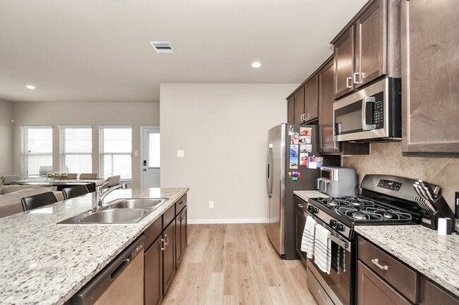 Building Photo - 11834 Beachberry Dr