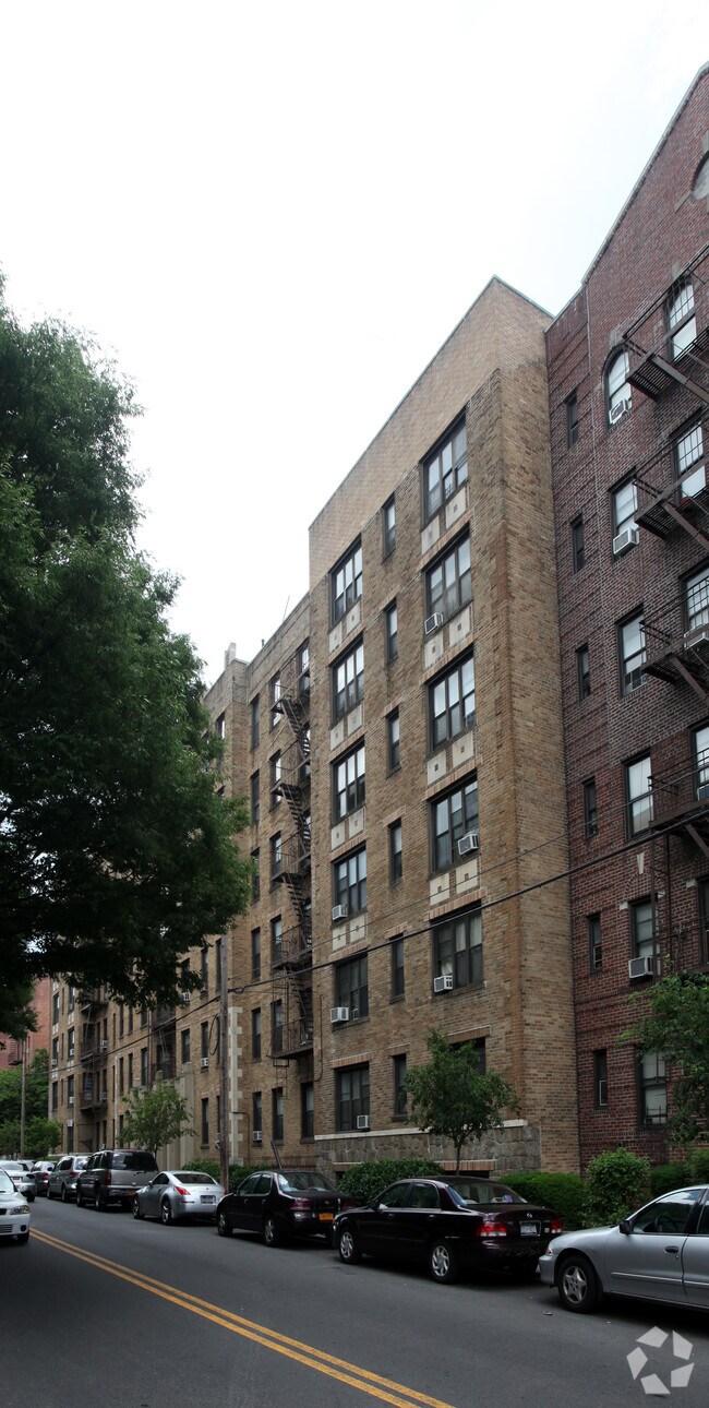 Building Photo - 144-30 35th Ave