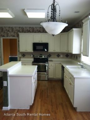 Building Photo - 100 Saddle Ridge Way
