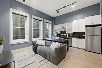 Building Photo - 417 S Dearborn St