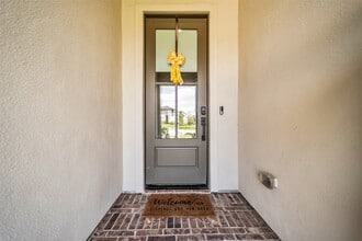 Building Photo - 2502 Ocean Key Dr