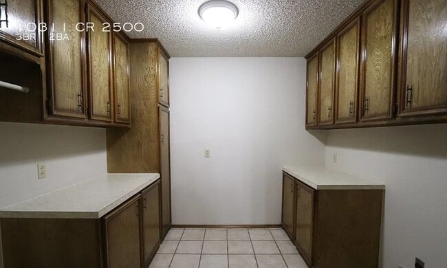Building Photo - Country Living! 3/2/2 with Basement! Avail...