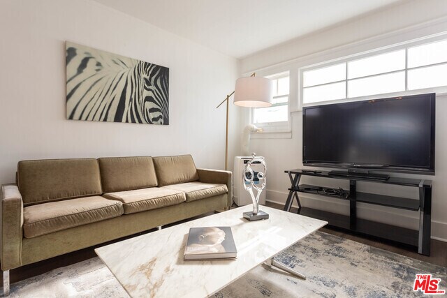 Foto del edificio - 1017 N Gardner St