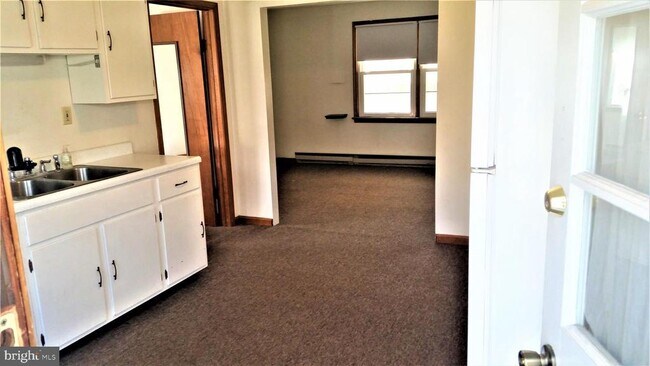 Foto del edificio - 1154 Steamboat Rd