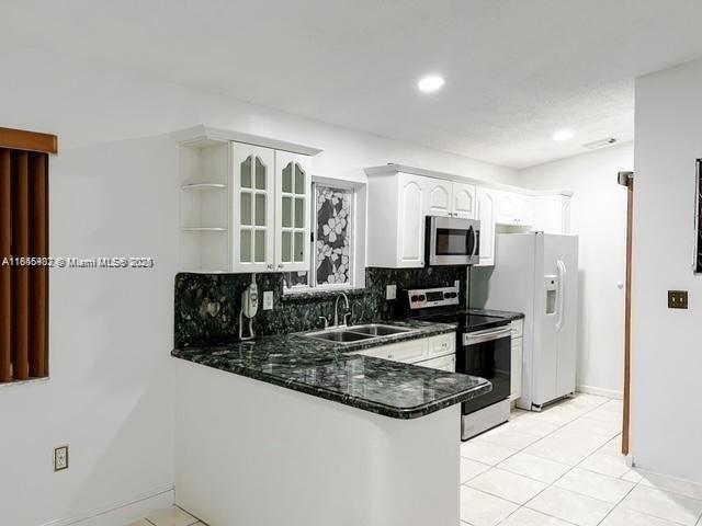 Foto del edificio - 3170 W 78th St