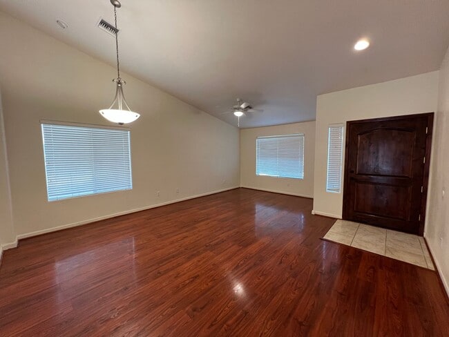 Building Photo - 4 BEDROOM IN BARKLEY RANCH!