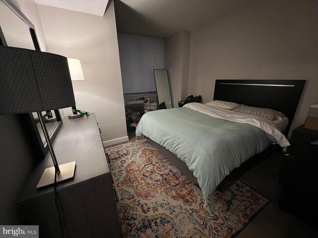 Foto del edificio - 555 Massachusetts Ave NW