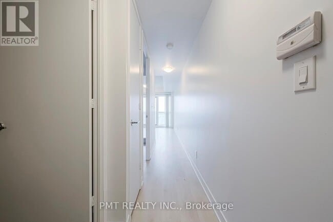 Building Photo - 165 Legion Rd N