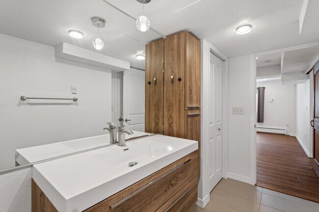 Foto del edificio - 6 W Brookside St