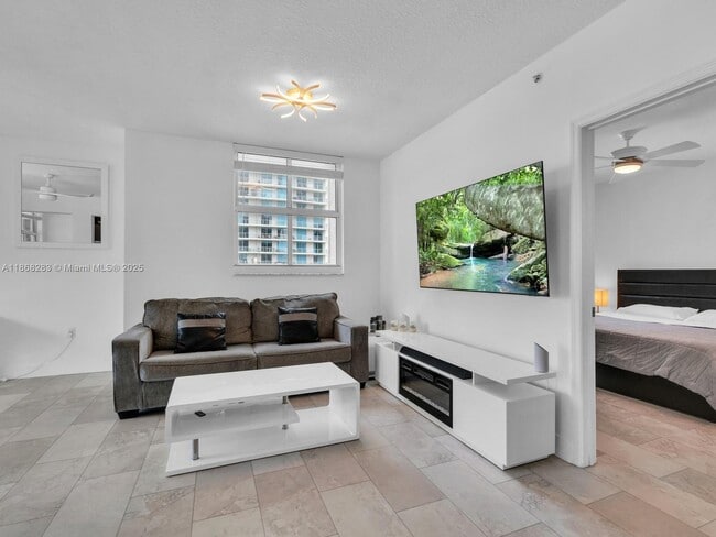 Foto del edificio - 1250 N Miami Ave