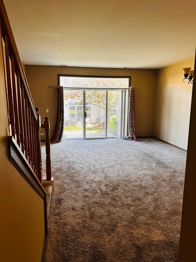Building Photo - 2903 Falling Waters Dr