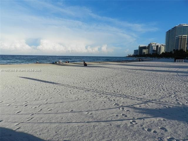 Photo - 10230 Collins Ave Apartment