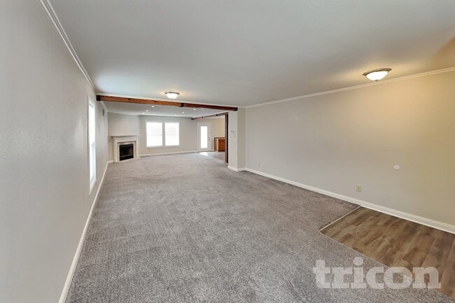 Building Photo - 2609 Woodfield Blvd