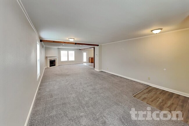 Foto del edificio - 2609 Woodfield Blvd