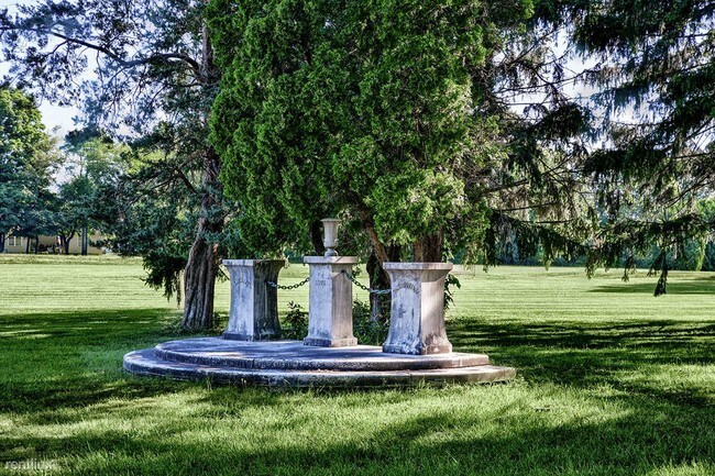 Foto del edificio - 1 br, 1 bath  - Coventry House