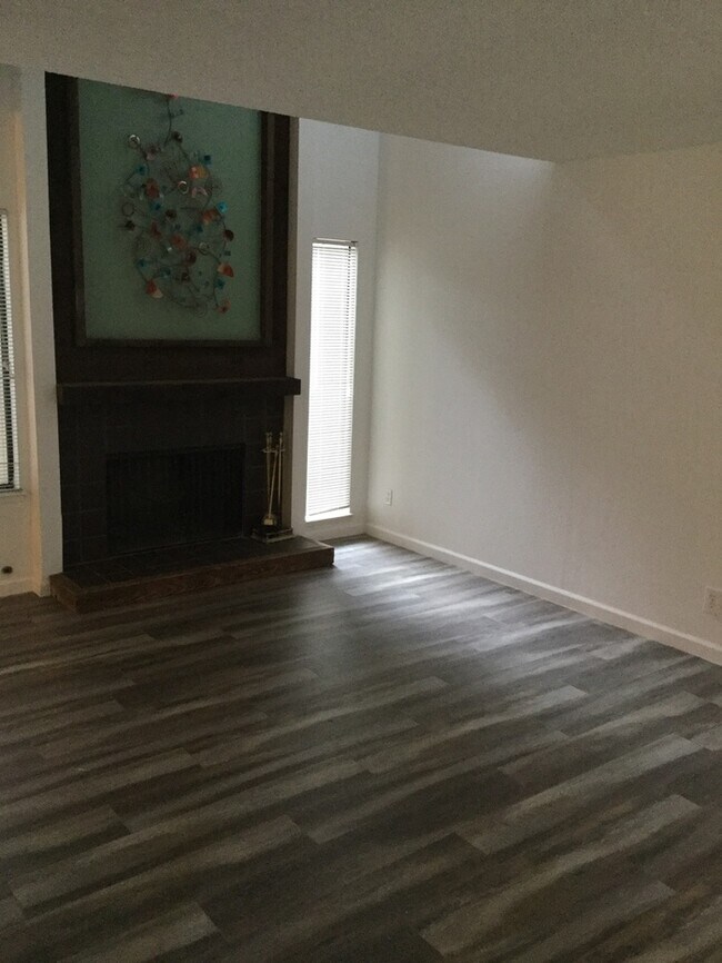 Foto del edificio - 2246 Oak Creek Pl