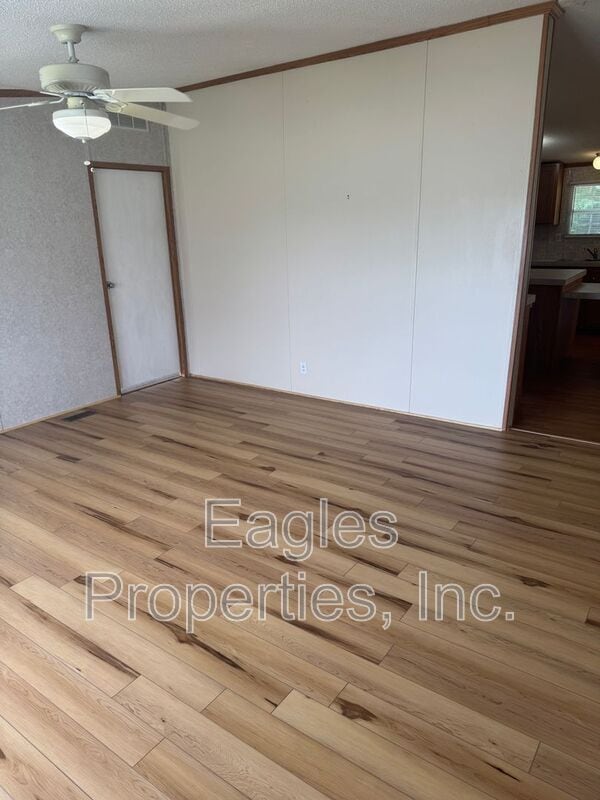 Foto del edificio - 106 Wedgewood Pl