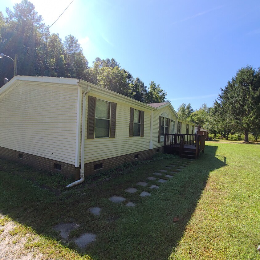 Primary Photo - 4904 NC-90