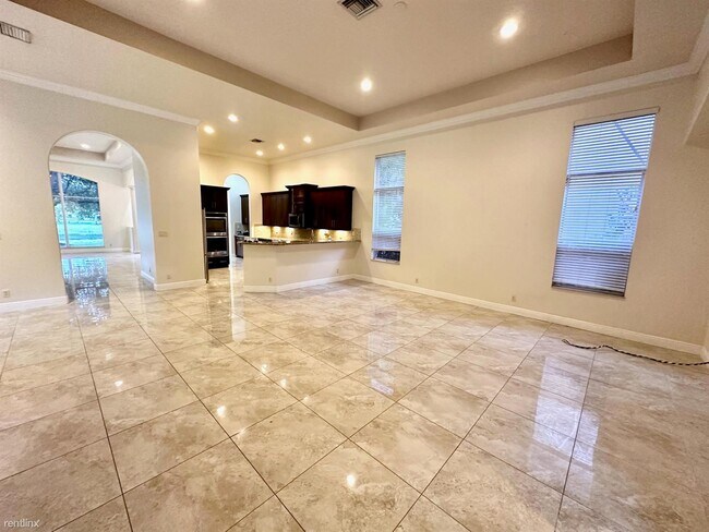 Building Photo - 4 br, 4.5 bath House - 9226 Pineville Dr